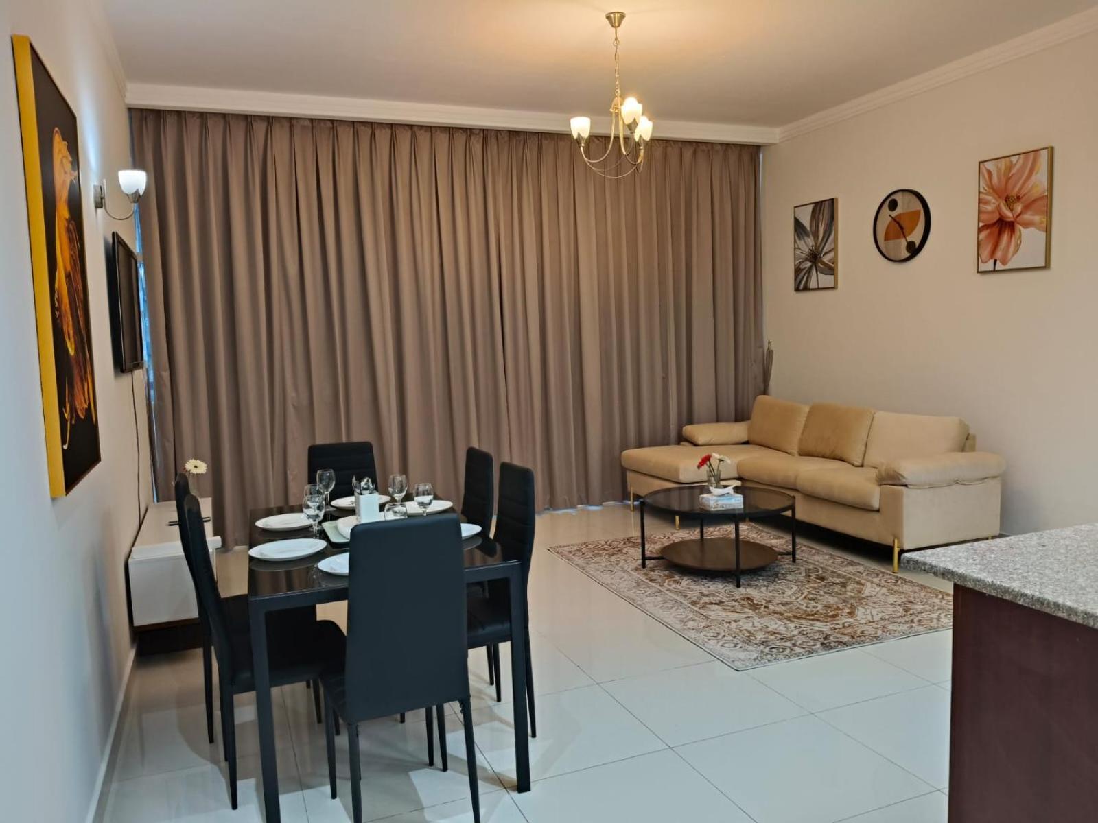 2Bhk Apartment In Dubai Sports City I Canal View * Dubai